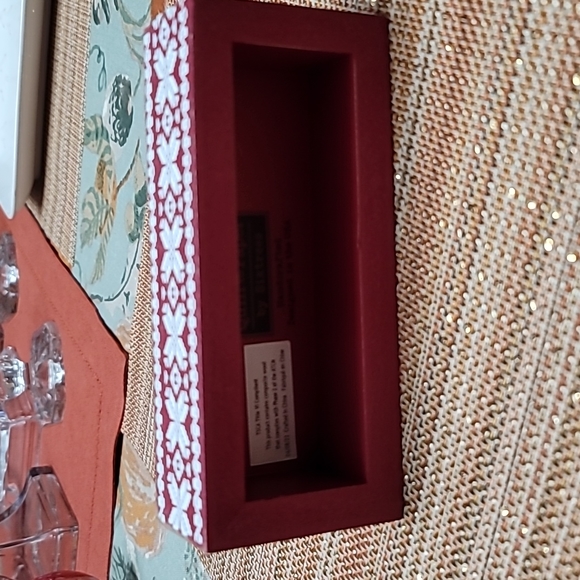 Design Block, Red, Merry Christmas, NWT - Picture 2 of 10